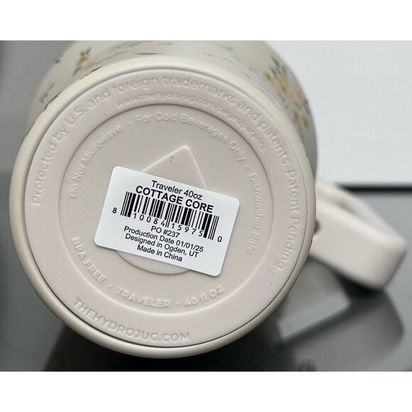 HydroJug 40oz Traveler, COTTAGE CORE - Picture 5 of 6